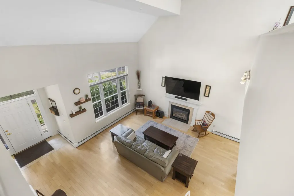 30 Stonehurst Common Hanover NH 03755