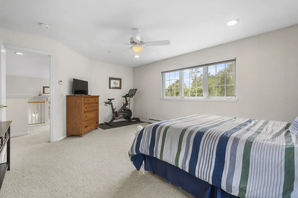 30 Stonehurst Common Hanover NH 03755