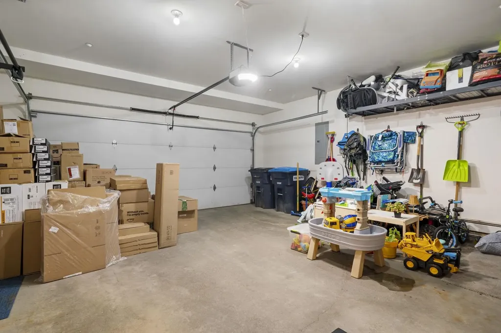 30 Stonehurst Common Hanover NH 03755