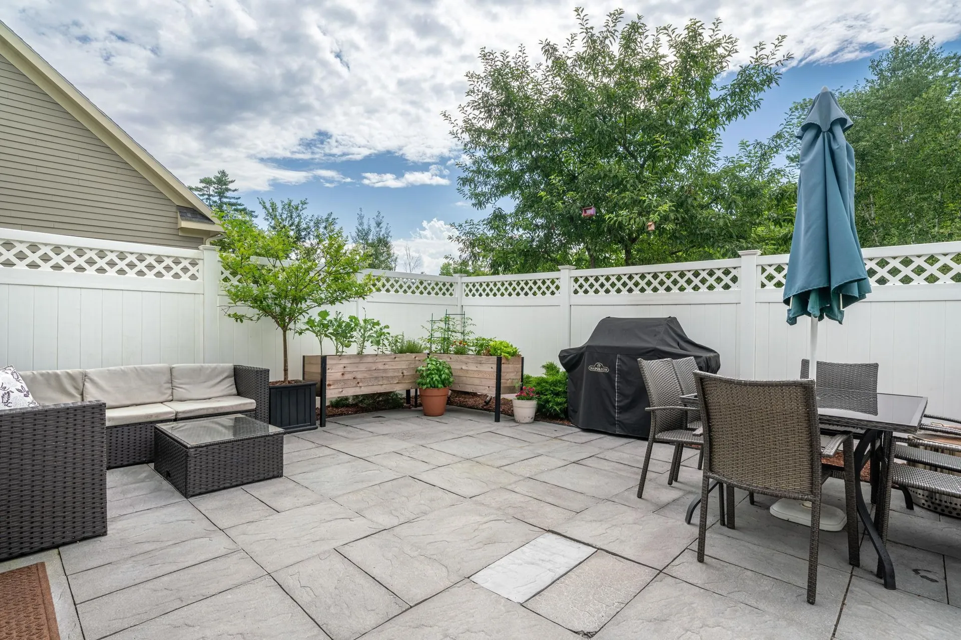 30 Stonehurst Common Hanover NH 03755