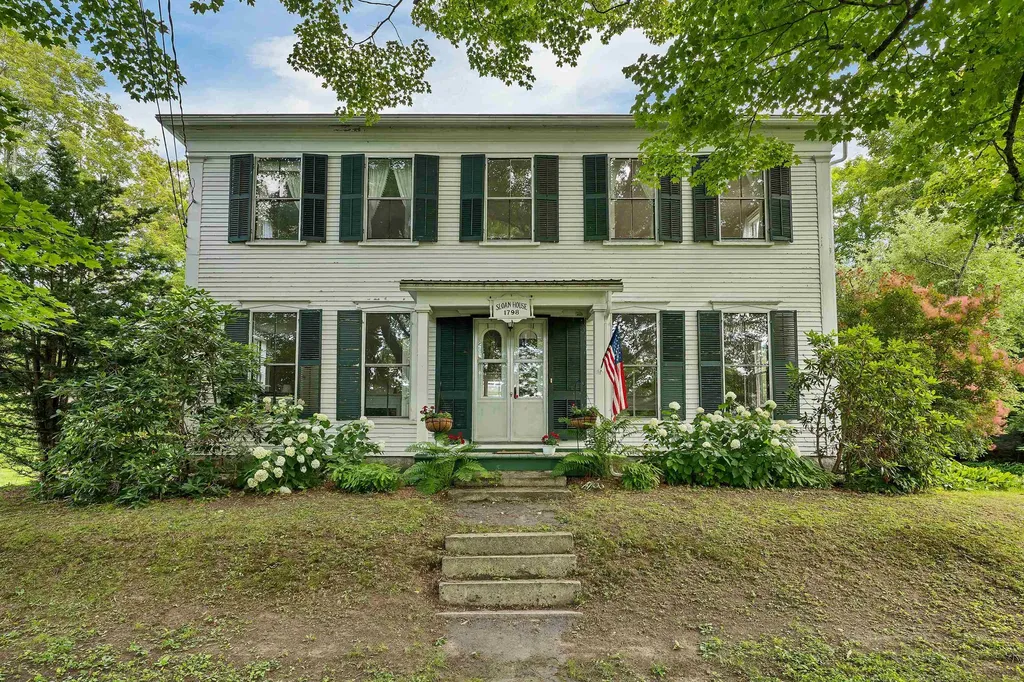 52 School Street Haverhill NH 03765