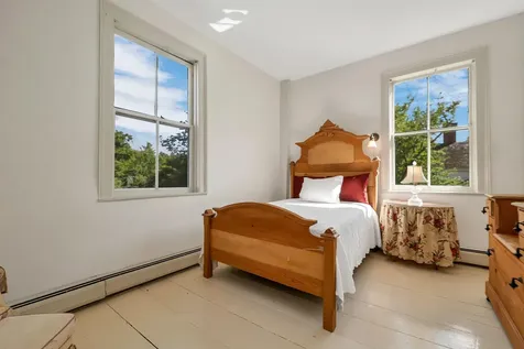 52 School Street Haverhill NH 03765