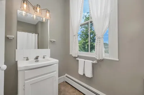 52 School Street Haverhill NH 03765