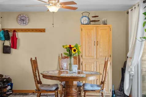24 Yarmouth Drive Nashua NH 03062
