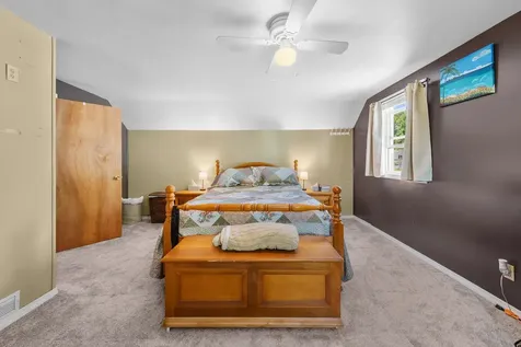 24 Yarmouth Drive Nashua NH 03062