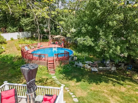 24 Yarmouth Drive Nashua NH 03062