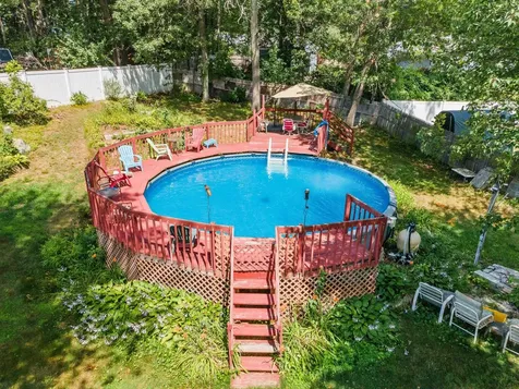 24 Yarmouth Drive Nashua NH 03062