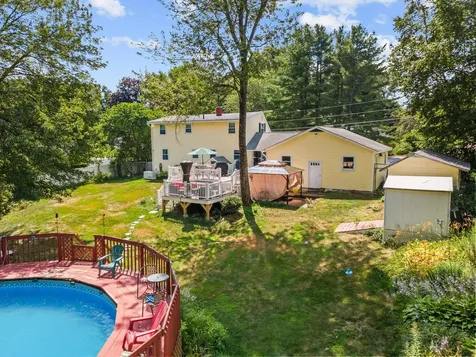 24 Yarmouth Drive Nashua NH 03062