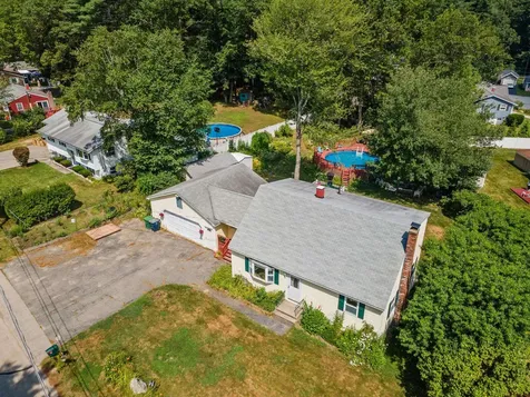 24 Yarmouth Drive Nashua NH 03062
