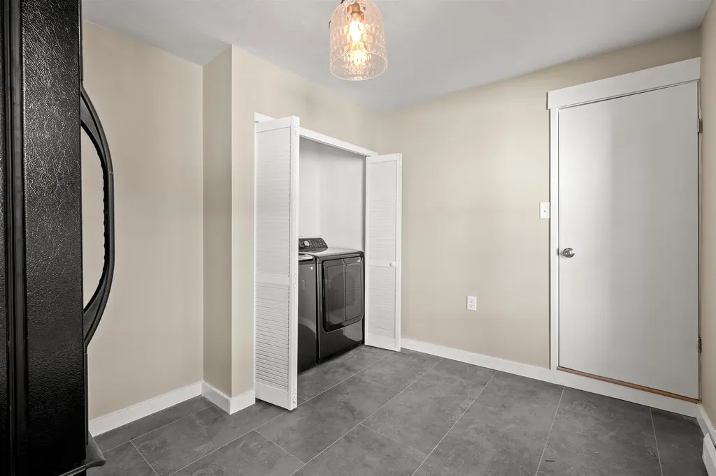 5 Bartlett Street Allenstown NH 03275