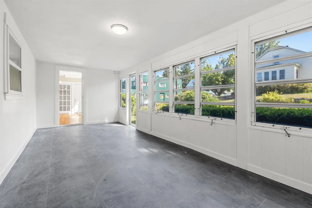 5 Bartlett Street Allenstown NH 03275