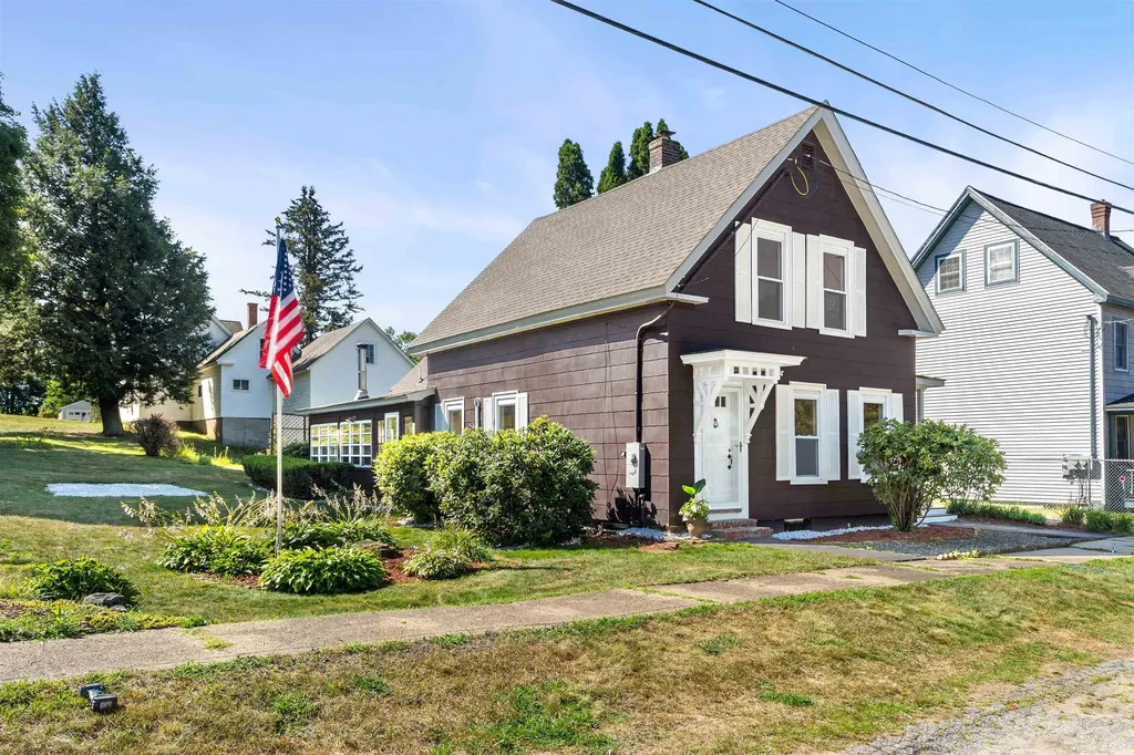 5 Bartlett Street Allenstown NH 03275