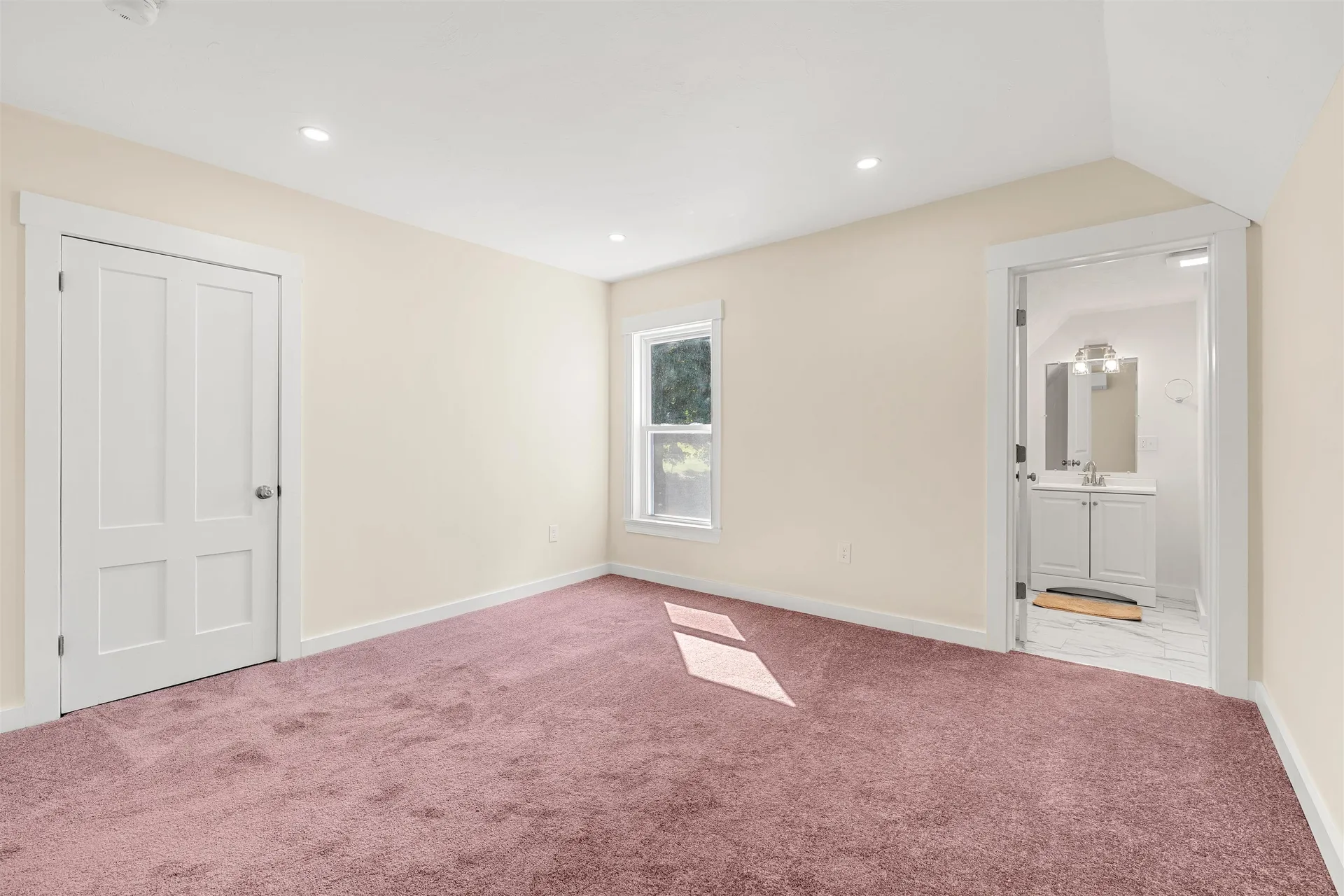 5 Bartlett Street Allenstown NH 03275