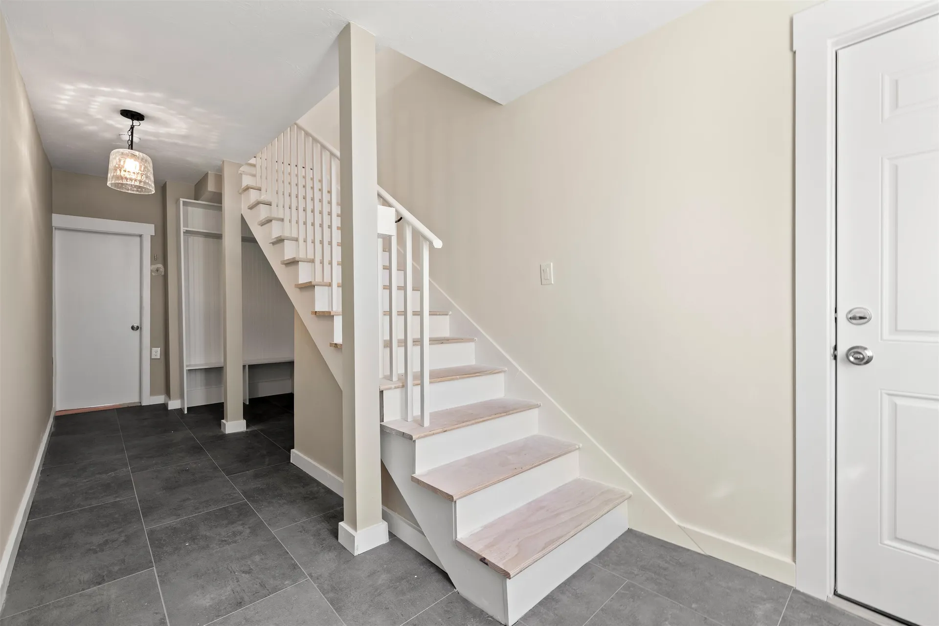 5 Bartlett Street Allenstown NH 03275