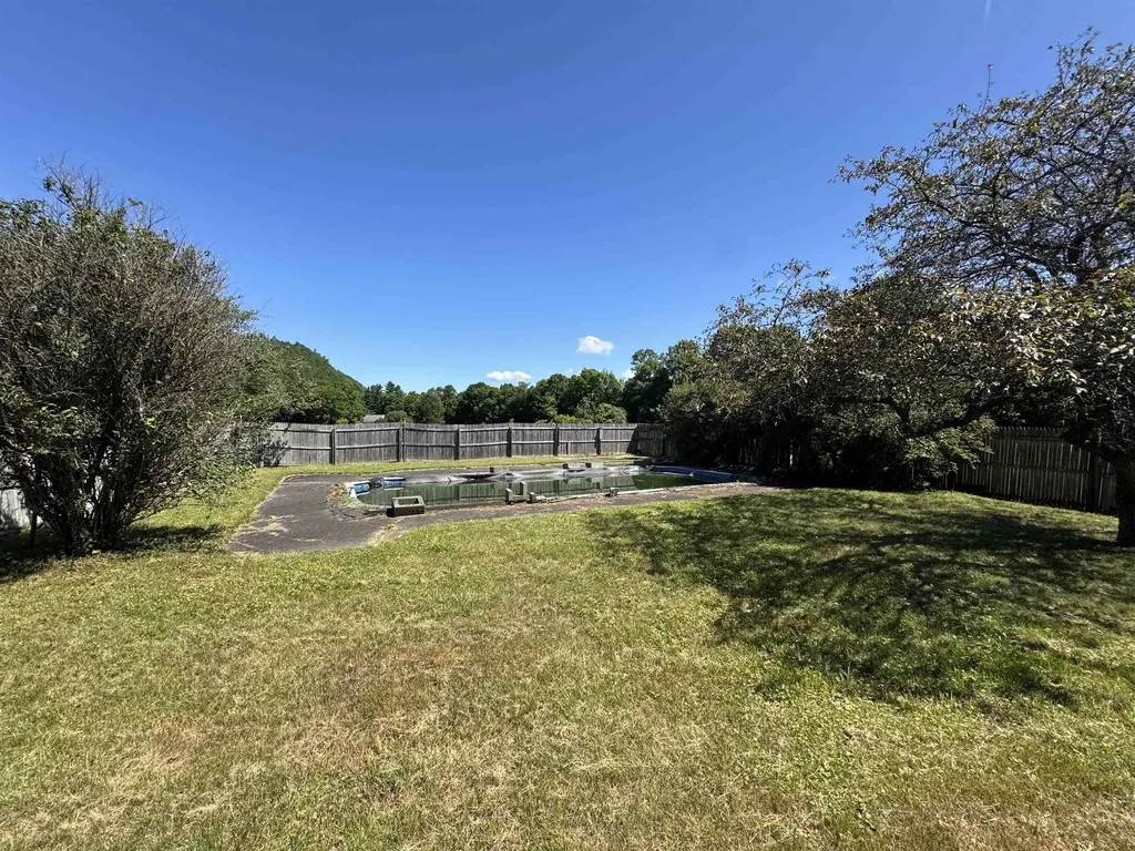 143 Cookman Road Newbury VT 05051