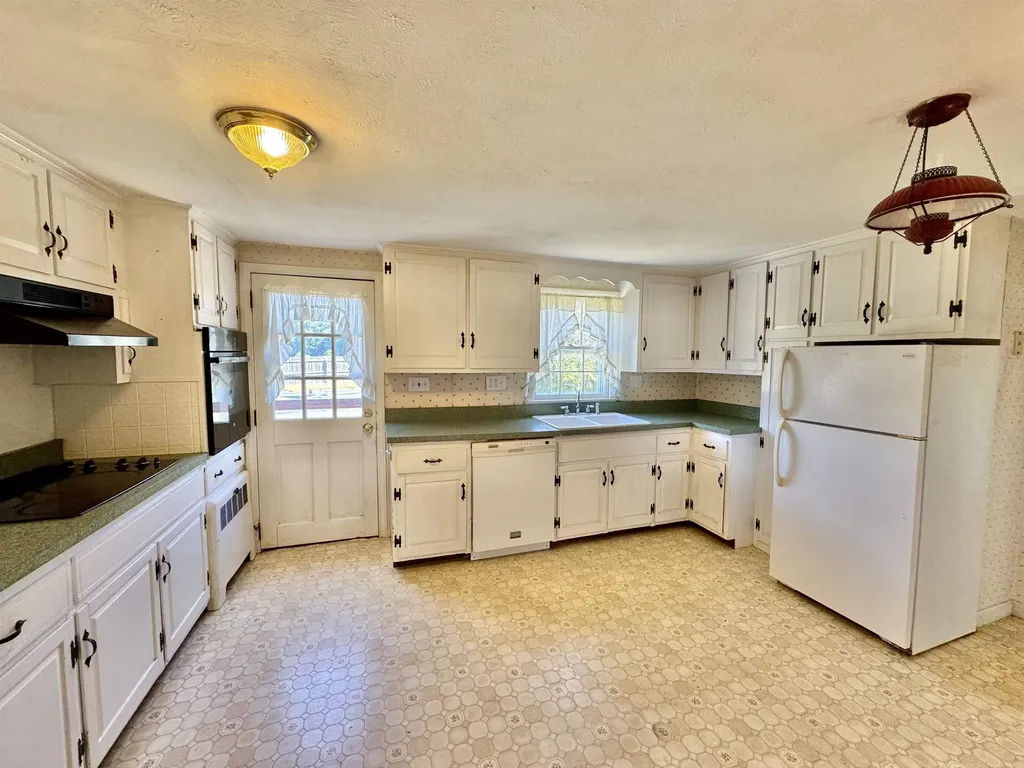 143 Cookman Road Newbury VT 05051