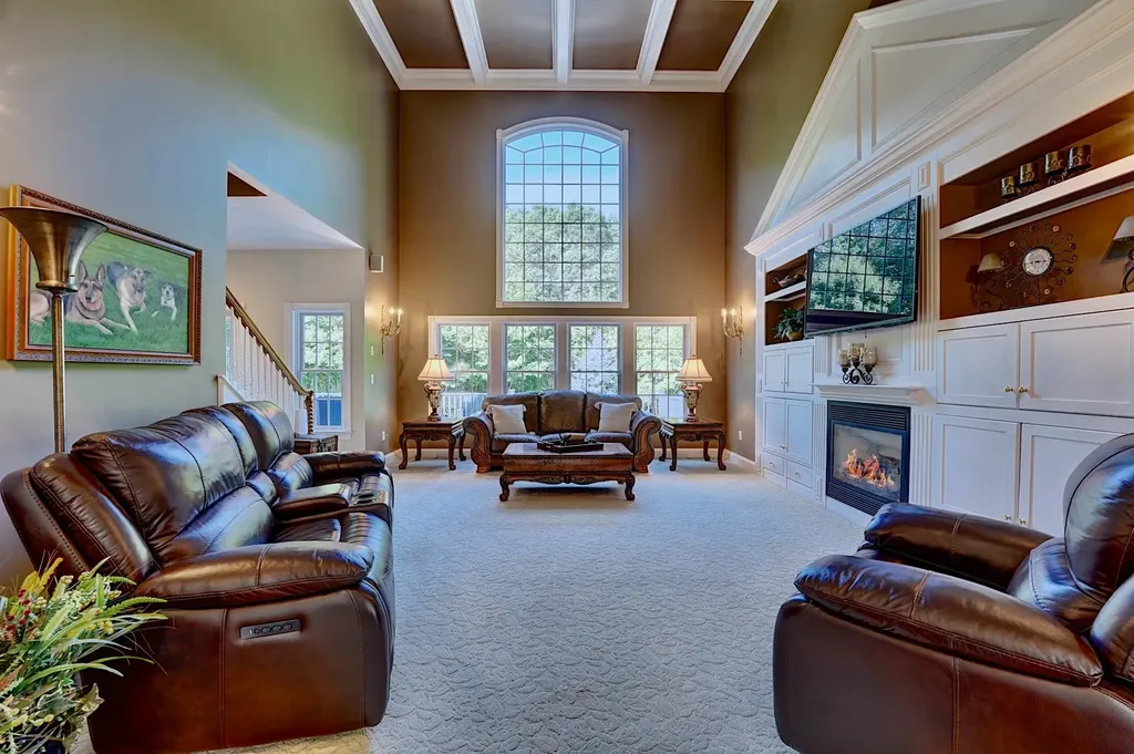 8 Meeting Rock Drive Atkinson NH 03811