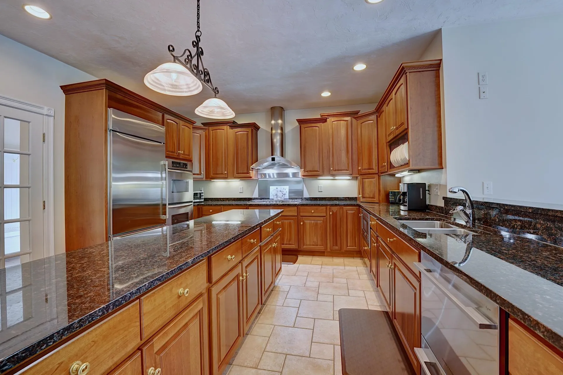 8 Meeting Rock Drive Atkinson NH 03811