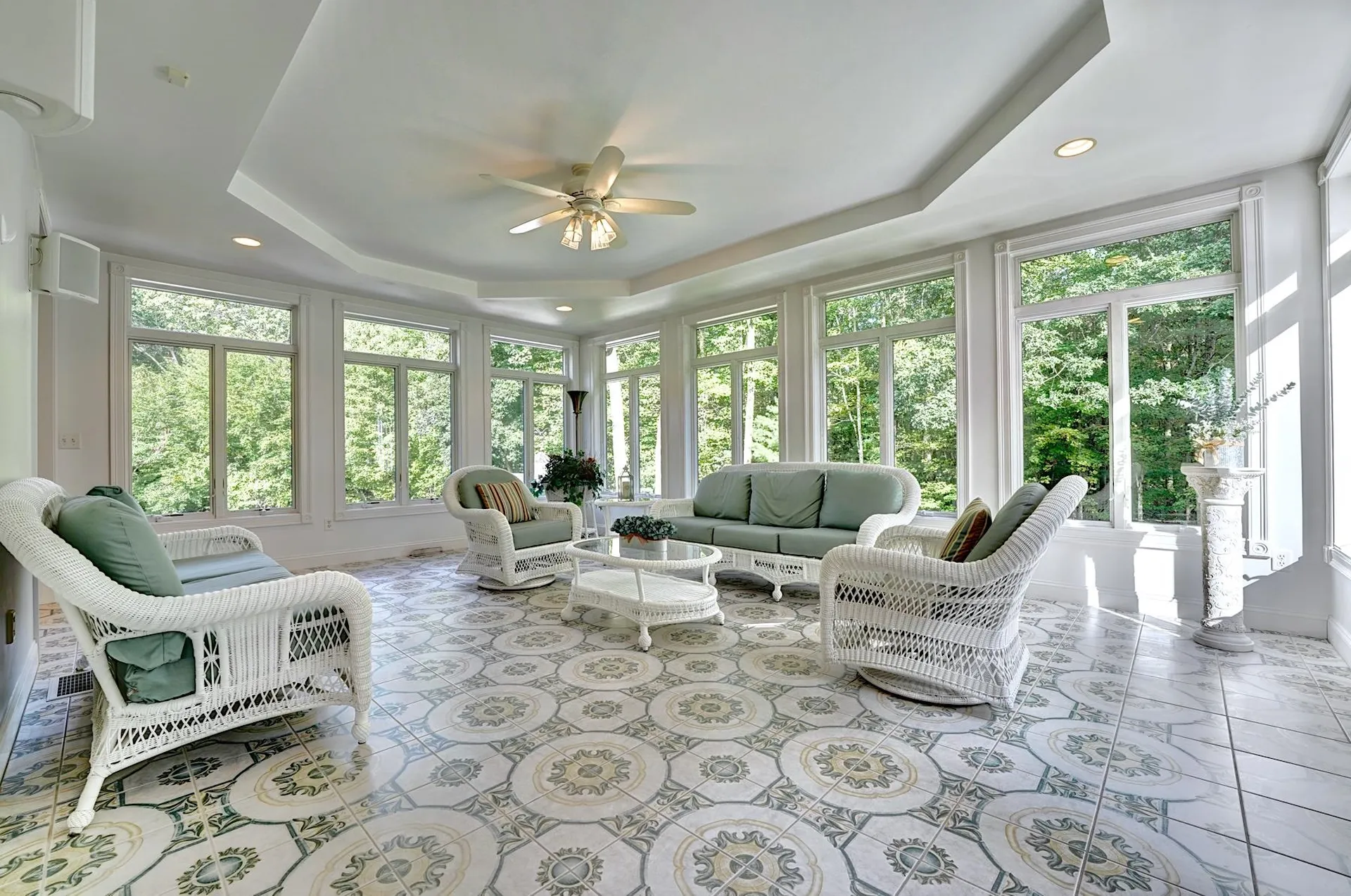 8 Meeting Rock Drive Atkinson NH 03811