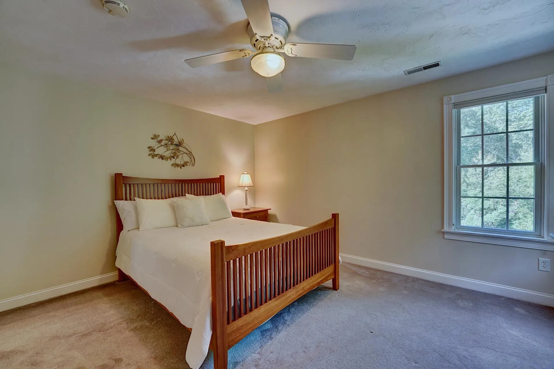 8 Meeting Rock Drive Atkinson NH 03811