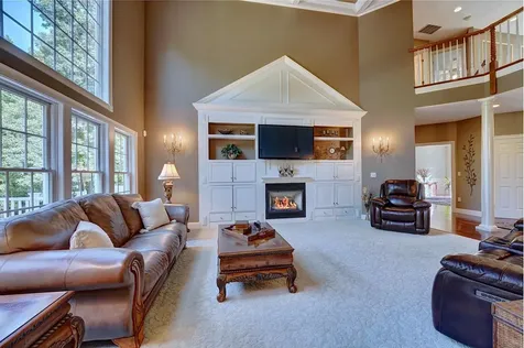 8 Meeting Rock Drive Atkinson NH 03811