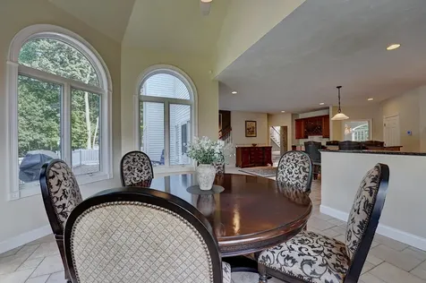 8 Meeting Rock Drive Atkinson NH 03811