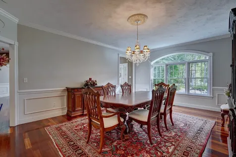 8 Meeting Rock Drive Atkinson NH 03811