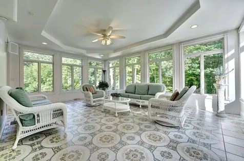 8 Meeting Rock Drive Atkinson NH 03811