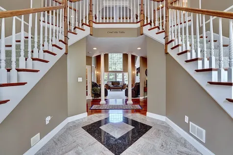 8 Meeting Rock Drive Atkinson NH 03811