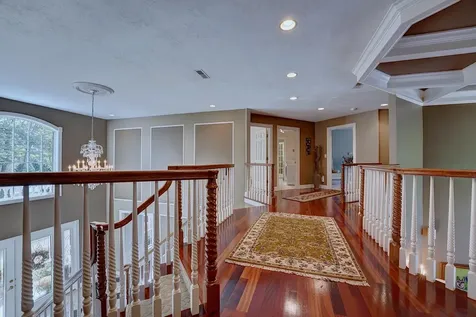 8 Meeting Rock Drive Atkinson NH 03811