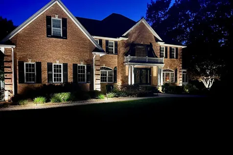 8 Meeting Rock Drive Atkinson NH 03811