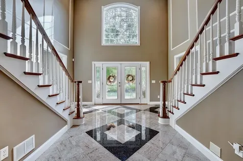 8 Meeting Rock Drive Atkinson NH 03811