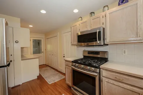25 Pleasant Street Goffstown NH 03045