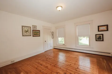 25 Pleasant Street Goffstown NH 03045