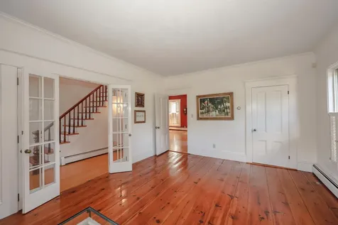 25 Pleasant Street Goffstown NH 03045