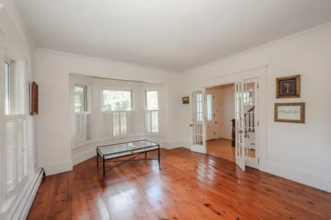 25 Pleasant Street Goffstown NH 03045