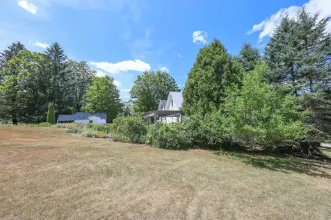 25 Pleasant Street Goffstown NH 03045