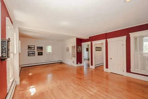 25 Pleasant Street Goffstown NH 03045