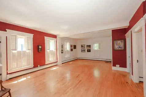 25 Pleasant Street Goffstown NH 03045