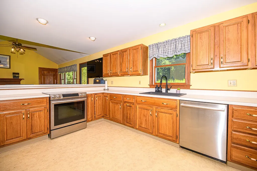 61 Ridgeway Drive Newbury NH 03255
