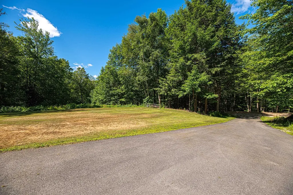 61 Ridgeway Drive Newbury NH 03255