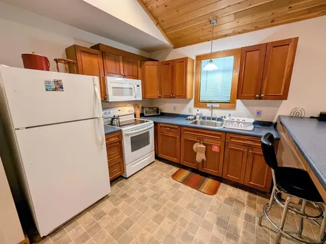 513 Cabin Lane Waterbury VT 05677