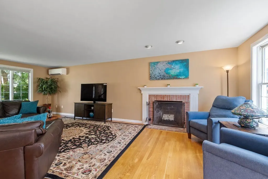 16 Belanger Drive Dover NH 03820