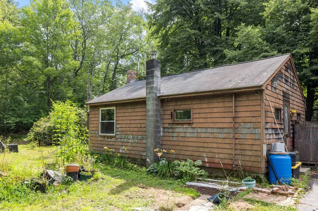 75 New Boston Road Greenfield NH 03047