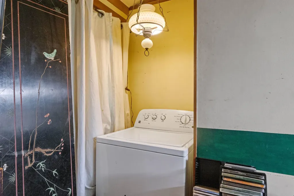 75 New Boston Road Greenfield NH 03047