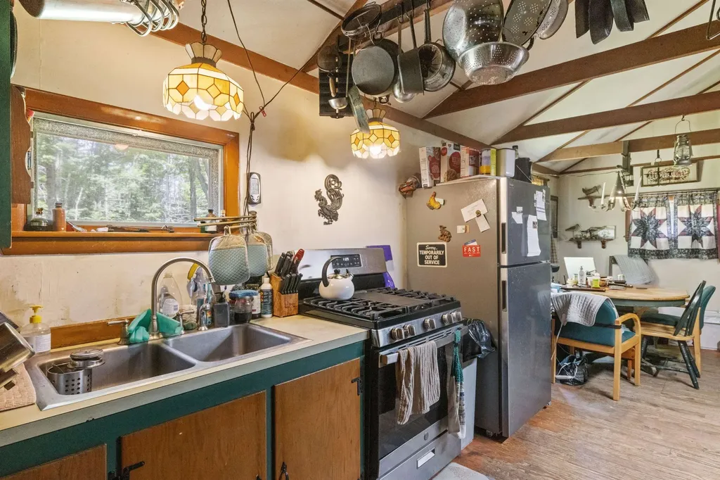 75 New Boston Road Greenfield NH 03047