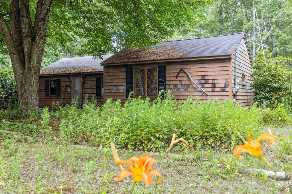 75 New Boston Road Greenfield NH 03047