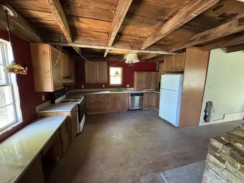 141 South Road Deerfield NH 03037
