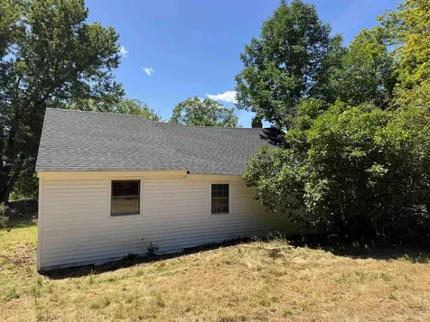 141 South Road Deerfield NH 03037