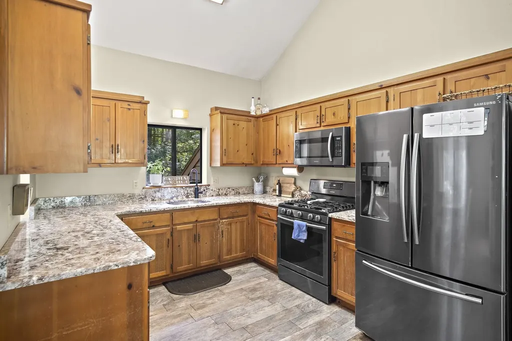 30 Harper Ridge Road Hampstead NH 03826